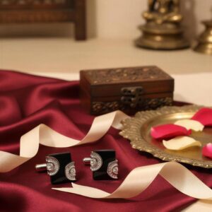 Cufflinks